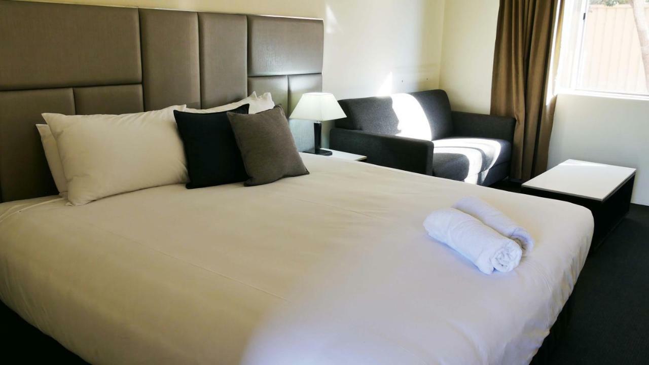 Country Capital Motel 탬워스 외부 사진