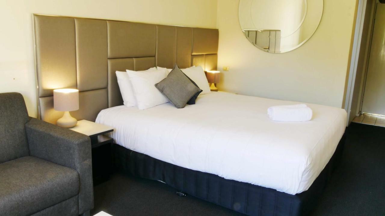 Country Capital Motel 탬워스 외부 사진